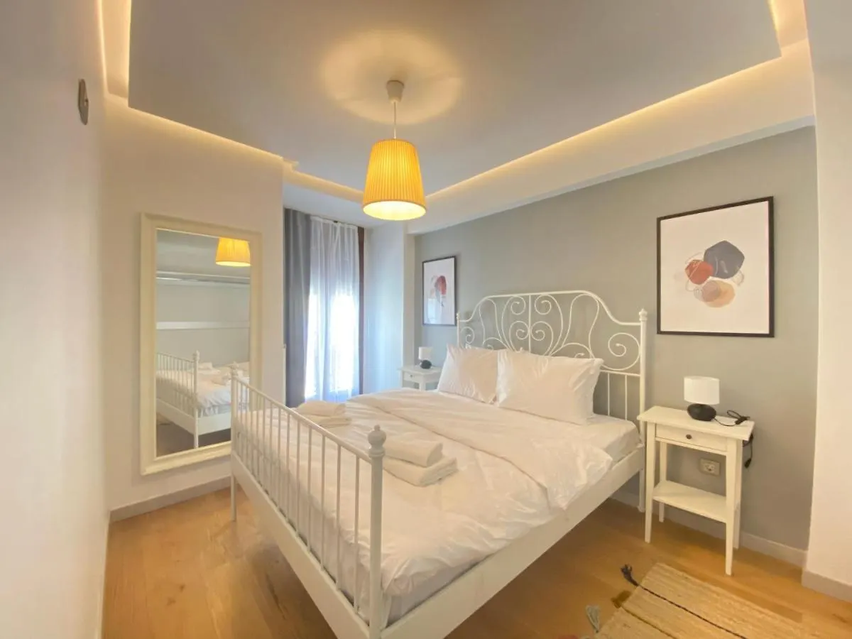 Charming Flat With Central Location In Nisantasi Apartment Istanbul